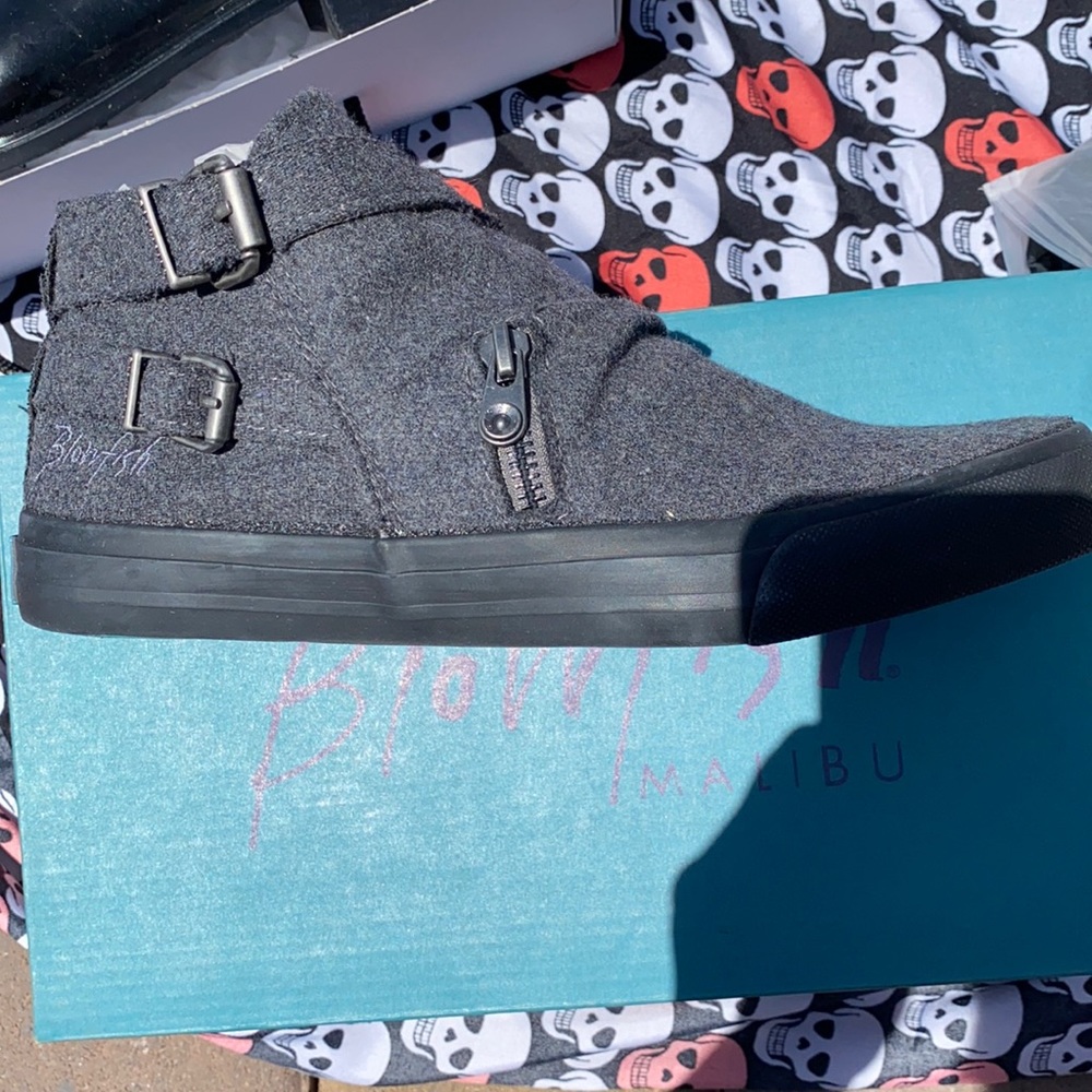 Blow fish shoes